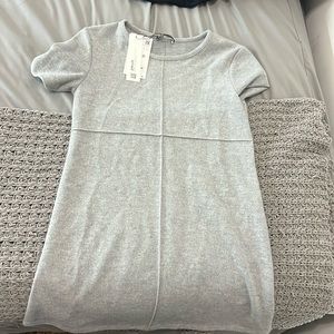 Short sleeve sweater material dress